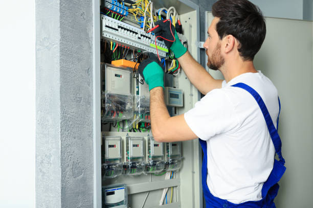 Best Emergency Electrical Repair  in Maricopa, CA